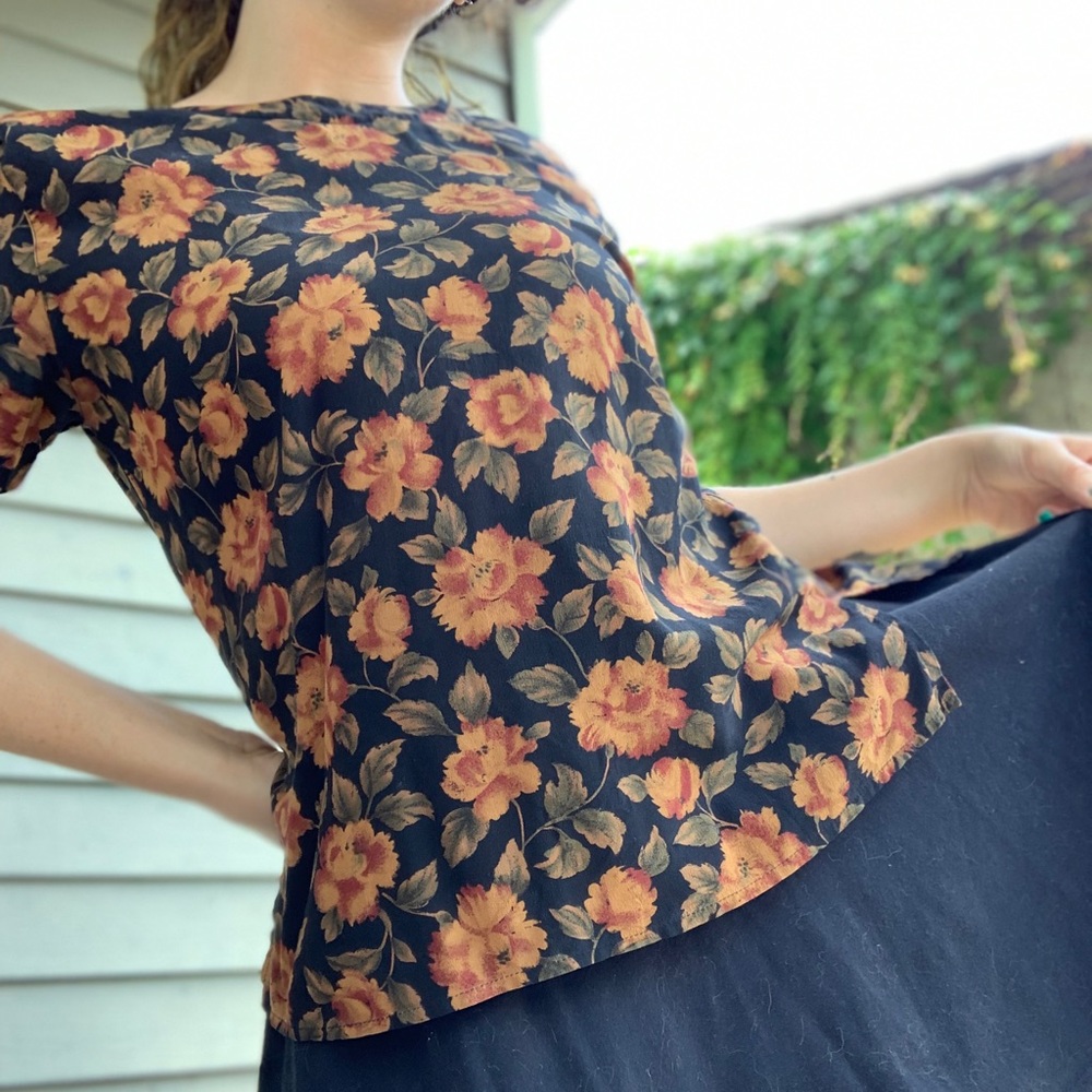 Vintage “Jones New York” Petite Womens silk blouse